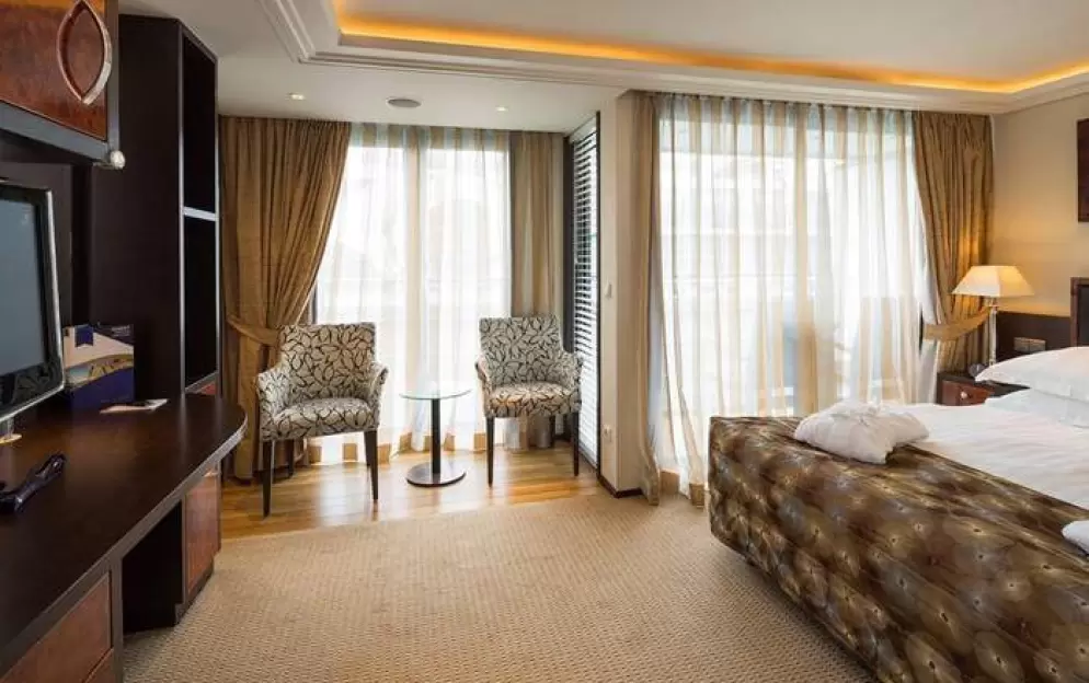 CAT. AA Stateroom