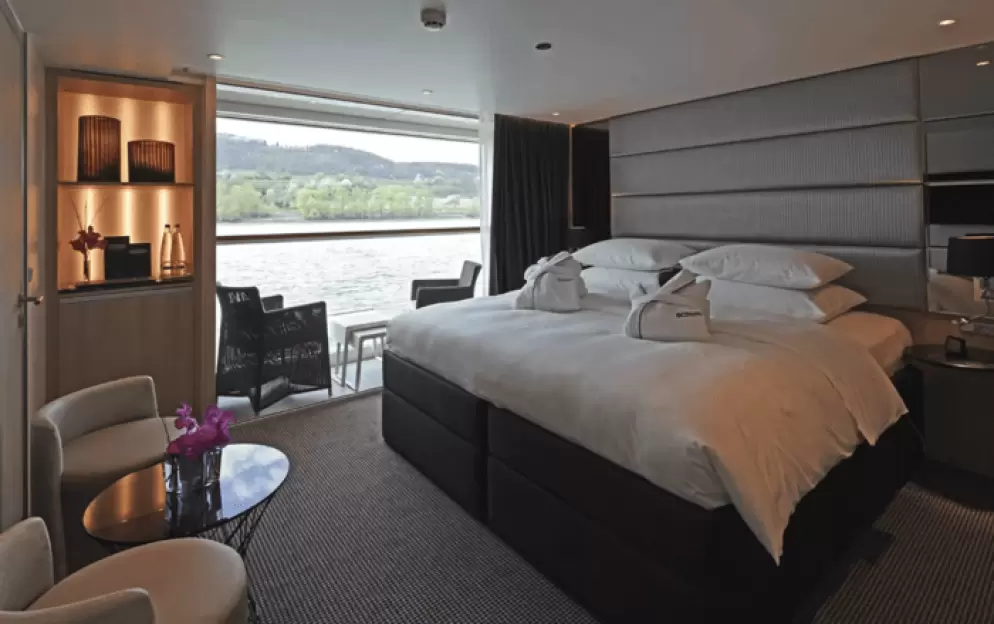 Junior Balcony Suite