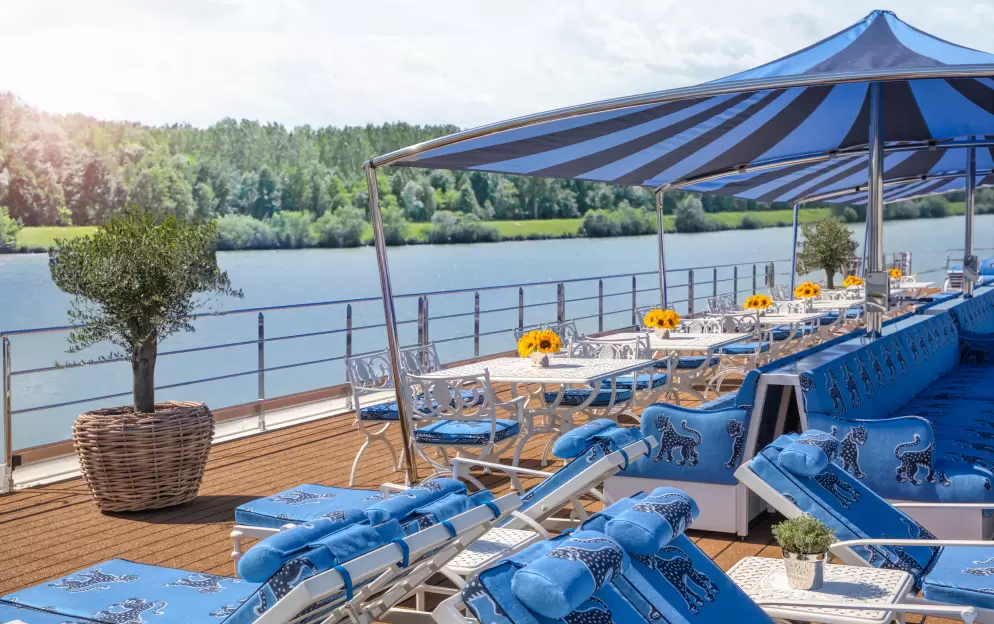 Uniworld Bon Voyage - Sun Deck 2.jpg