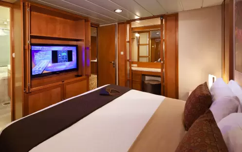 Celebrtiy Cruises, Celebrity Constellation, Celebrity Suite, Copyright - CEL 3