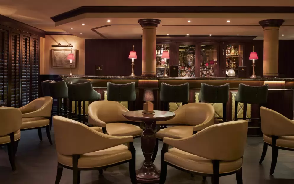 Crystal Cruises, Crystal Symphony, Avenue Saloon 2.png