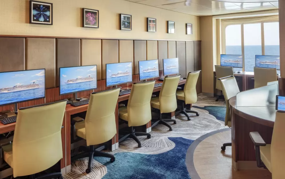 Crystal Cruises, Crystal Symphony, Computer University@Sea.png