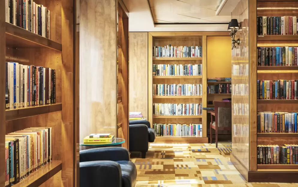 Crystal Cruises, Crystal Symphony, Library.png