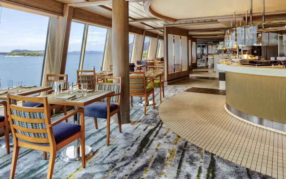 Crystal Cruises, Crystal Symphony, Marketplace 1.png