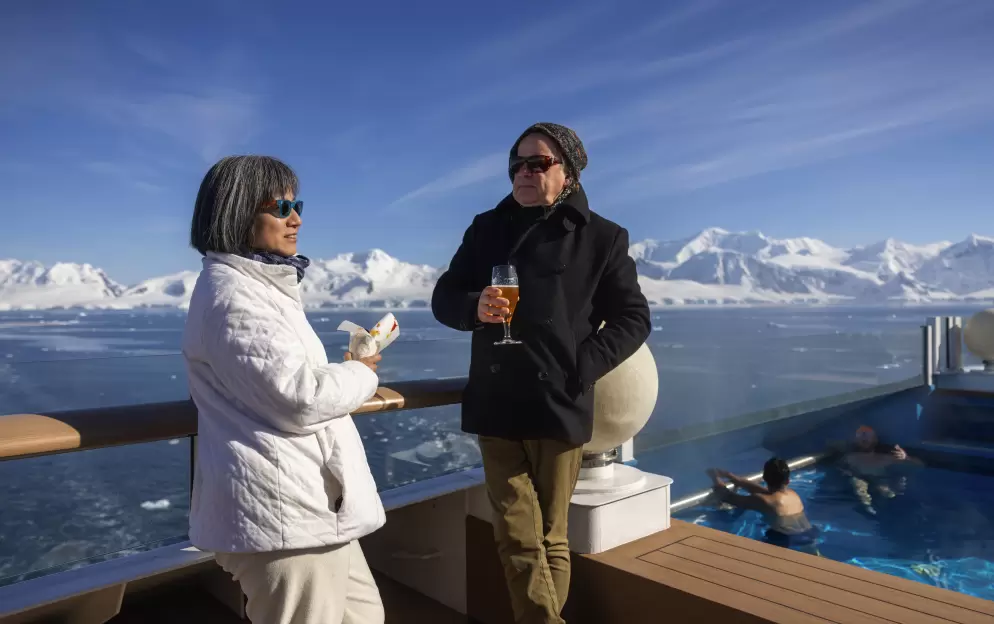 HX Hurtigruten Expeditions, MS Fridtjof Nansen, Pool Deck 2 ©Espen Mills.JPG