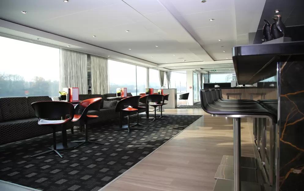 Scenic River Cruises, Scenic Jade, Panorama Lounge & Bar 3.JPG
