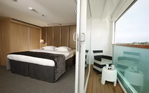 Scenic River Cruises, Scenic Crystal, Balcony Suite 2 Scenic River Cruises, Scenic Crystal, Balcony Suite 2