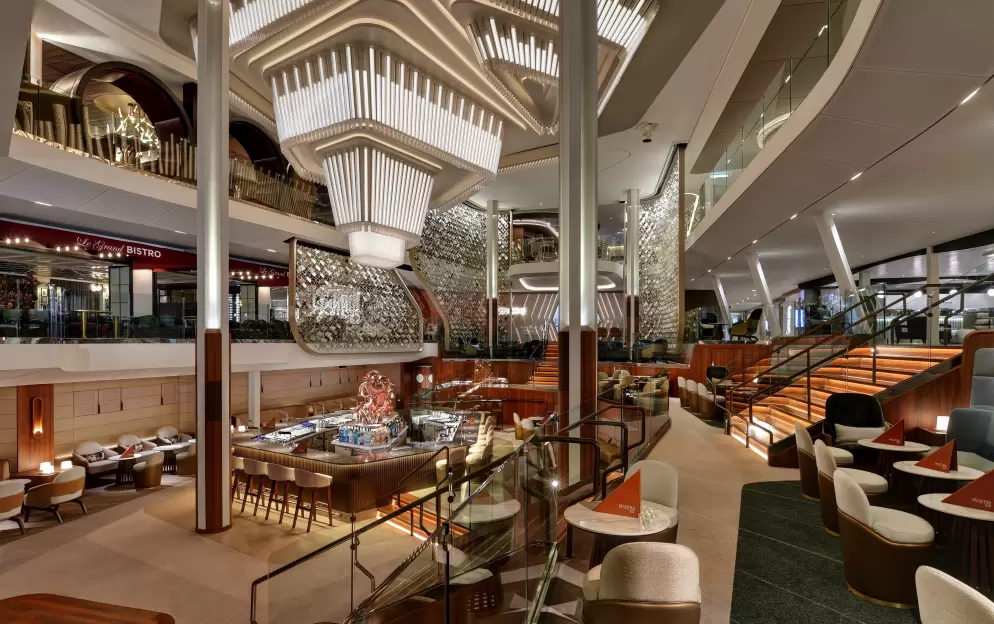 Celebrity Cruises, Celebrity Beyond, Martini Bar ©CEL.jpg