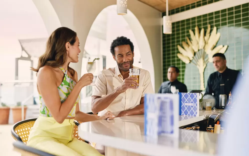 Celebrity Cruises, Celebrity Beyond, Sunset Bar 2 ©CEL.jpg