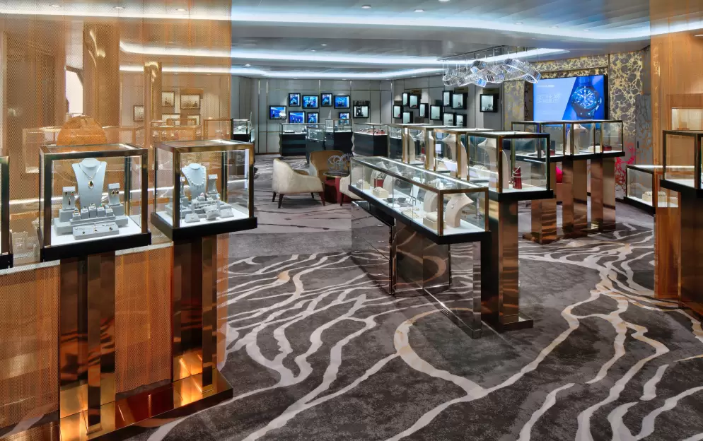 Celebrity Cruises, Celebrity Beyond, Time Is Now ©CEL.jpg