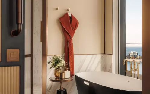maa_marina-terrace-room-bathroom-details_image-3