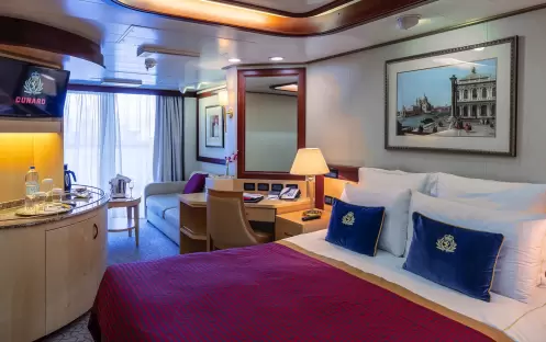 CUNARD Queen Elizabeth P2 Suite 0