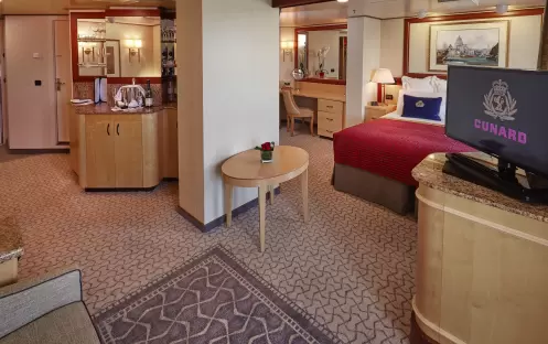 CUNARD Queen Elizabeth Q3 Suite 2