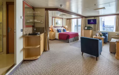 CUNARD Queen Elizabeth Q5 Q6 Suite 0