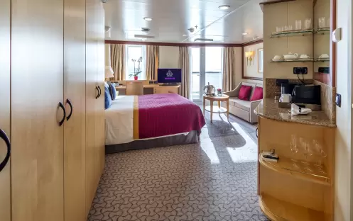 CUNARD Queen Elizabeth Q5 Q6 Suite 3