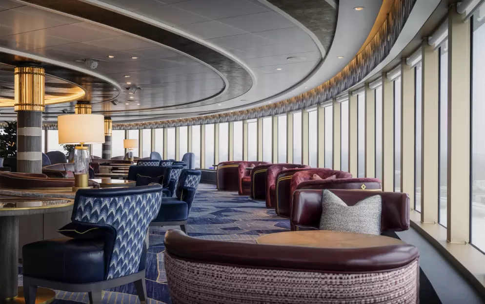 ©cunard Queen Anne Commodore Club 1.jpg