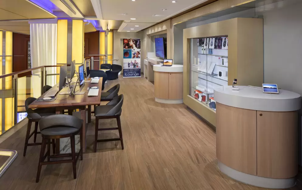 Celebrity Cruises, Celebrity Solstice, iLounge, Copyrights - CEL.jpeg