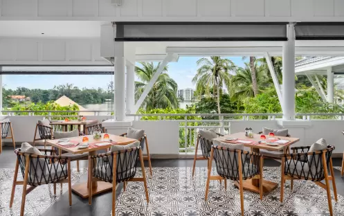 SAii Laguna Phuket Food Beverage Terra & Mar Bar