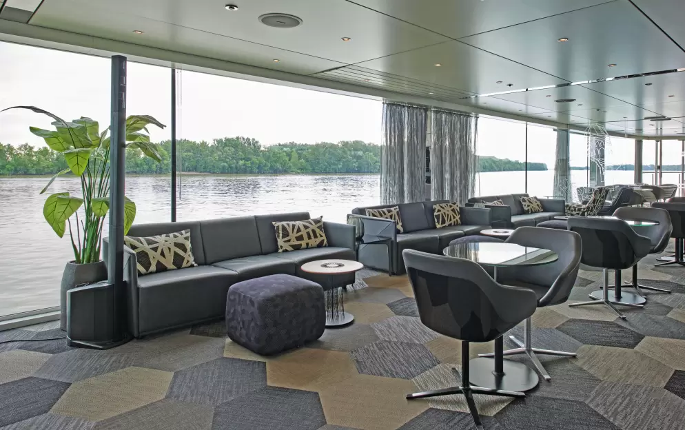 Scenic Amber, Lounge ©Scenic, Mislav Mesek 9.jpg