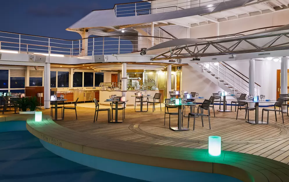 Silversea - Silver Shadow - The Grill.jpg