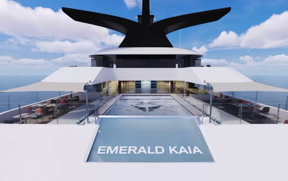 Emerald Cruises Emerald Kaia Aqua Pool Cafe.jpg