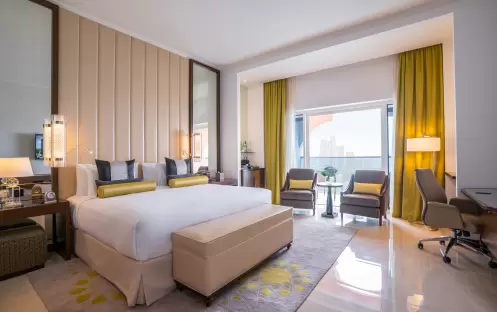 Rixos Marina Abu Dhabi - Premium Room Corniche View with Balcony King Bed Rixos Marina Abu Dhabi - Premium Room Corniche View with Balcony King Bed