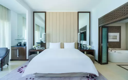 Rixos Marina Abu Dhabi - Premium Room Corniche View with Balcony king bed Rixos Marina Abu Dhabi - Premium Room Corniche View with Balcony king bed
