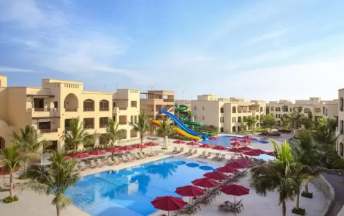 middle-east-holidays-ras-al-khaimah-the-cove-rotana-resort-spacious- guest-room