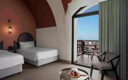 middle-east-holidays-ras-al-khaimah-the-cove-rotana-resort-club-cove -sea-view-room