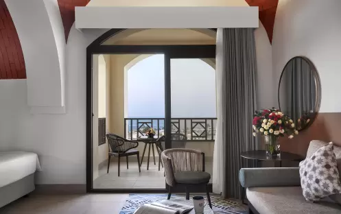middle-east-holidays-ras-al-khaimah-the-cove-rotana-resort-sea-view-room