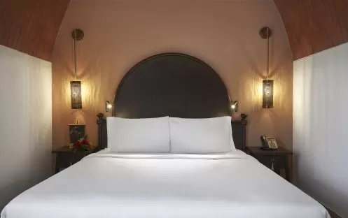 middle-east-holidays-ras-al-khaimah-the-cove-rotana-resort-lagoon-room