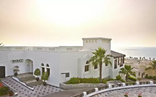 middle-east-holidays-ras-al-khaimah-the-cove-rotana-resort-basilico- mediterranean-restaurant-view