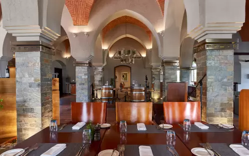middle-east-holidays-ras-al-khaimah-the-cove-rotana-resort-basilico- mediterranean-restaurant