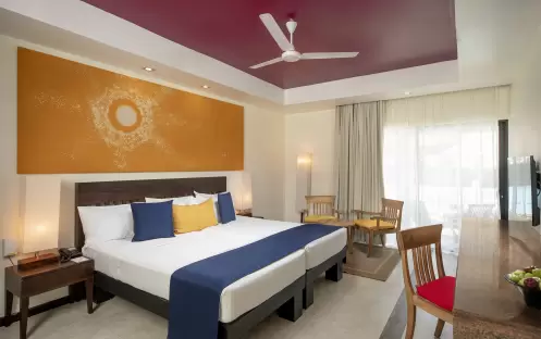 indian-ocean-holidays-sri-lanka-club-hotel-dolphin-superior-room