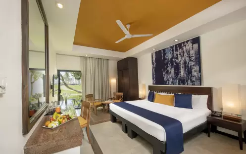 indian-ocean-holidays-sri-lanka-club-hotel-dolphin-superior-family-room