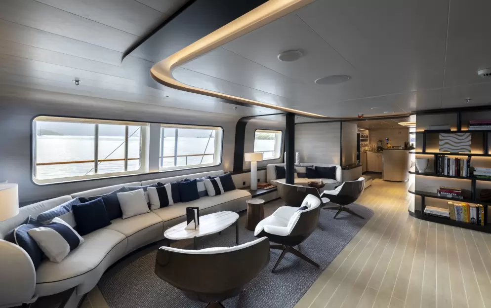 Ponant Le Ponant - Emeraude Lounge 3, ©PONANT-Julien Fabro.JPEG