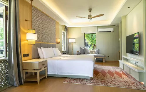 asia-holidays-malaysia-langkawi-pelangi-beach-resort-spa-langkawi-pelangi-junior-suite