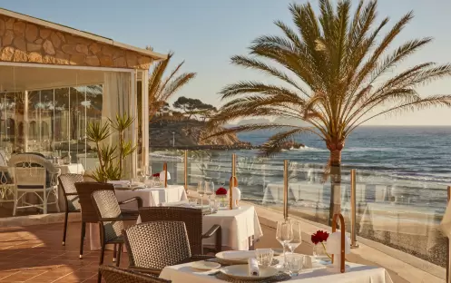 europe-holidays-spain-majorca-secrets-mallorca-villamil-resort-spa-hotel-seaside-grill