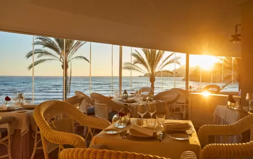 europe-holidays-spain-majorca-secrets-mallorca-villamil-resort-spa-hotel-seaside-grill