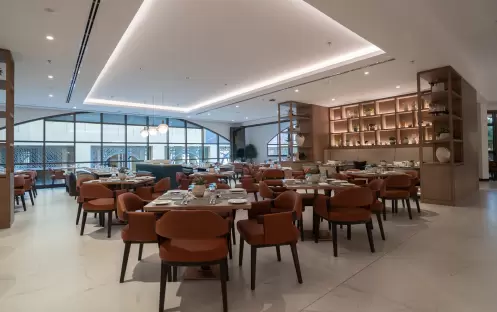 middle-east-holidays-dubai-amwaj-rotana-jumeirah-beach-horizon