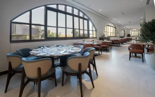 middle-east-holidays-dubai-amwaj-rotana-jumeirah-beach-horizon