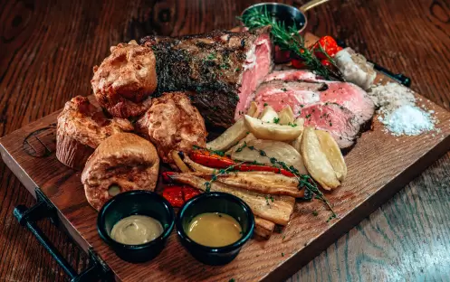 middle-east-holidays-dubai-amwaj-rotana-jumeirah-beach-jb’s-gastropub