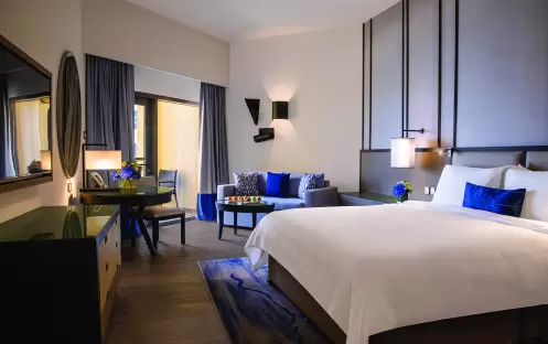 middle-east-holidays-dubai-amwaj-rotana-jumeirah-beach-sea-view-room-with-balcony