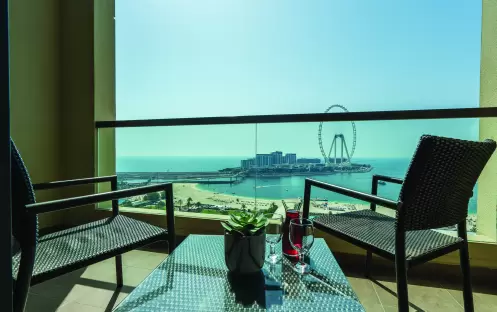 middle-east-holidays-dubai-amwaj-rotana-jumeirah-beach-ain-dubai-sea-view-room-with-balcony