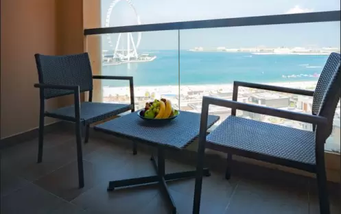 middle-east-holidays-dubai-amwaj-rotana-jumeirah-beach-sea-view-family-room-with-balcony