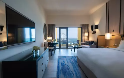 middle-east-holidays-dubai-amwaj-rotana-jumeirah-beach—sea-front-view-room-with-balcony