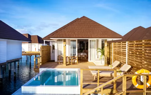 indian-ocean-holidays-maldives-sun-siyam-olhuveli-grand- water-villa-with-pool