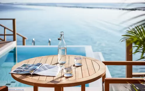 Olhuveli_WaterVillaPool_0304