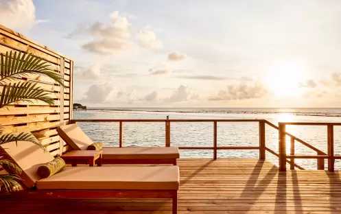indian-ocean-holidays-maldives-sun-siyam-olhuveli-grand- water-villa