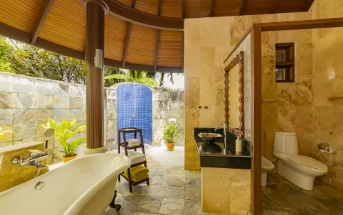 indian-ocean-holidays-maldives-sun-siyam-olhuveli-two- bedroom-beach-suite
